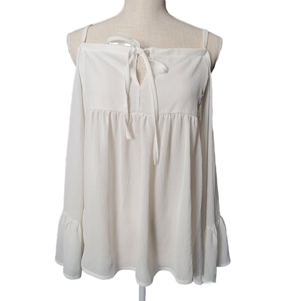 Moking Boho Flowy Top Open Shoulder Off White Size Large NWOT